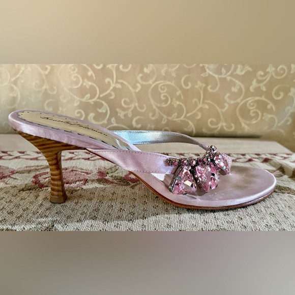 Vintage Beverly Feldman Domeka Pink Jeweled Satin Kitten Heels Size 9.5 - Picture 12 of 14